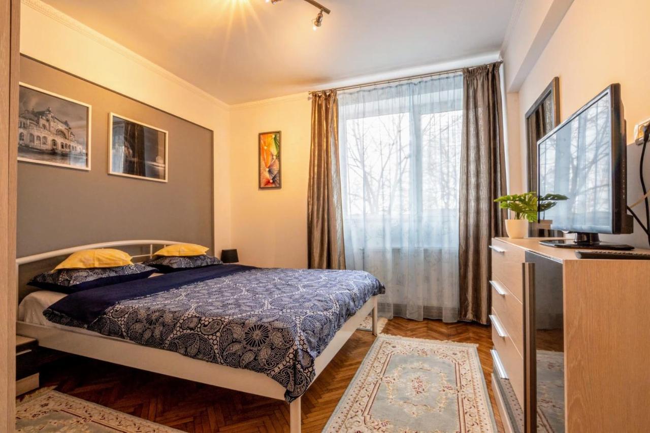 Modern & Stylish Apartment Excellent Location Superhost Constanta Exterior photo